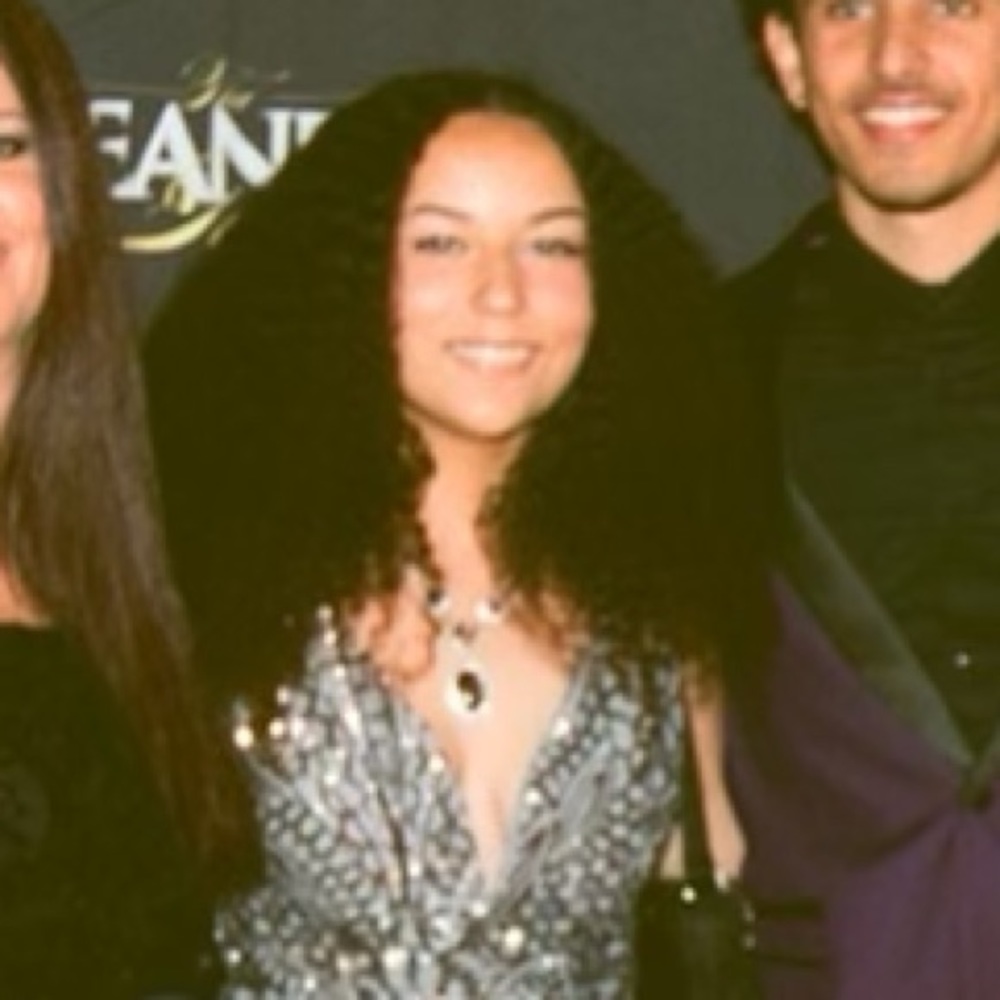 Meet your Posher, Maya